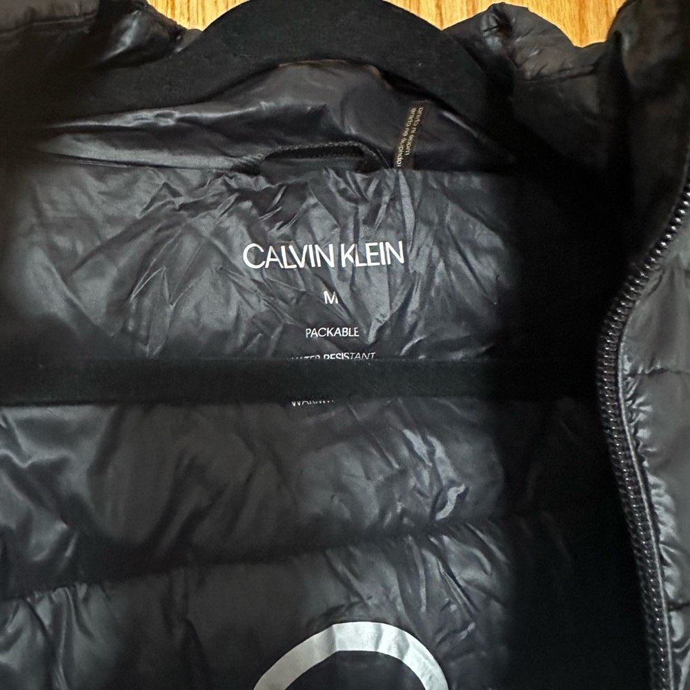 Calvin Klein Puffer Jacket - Picture 5 of 7